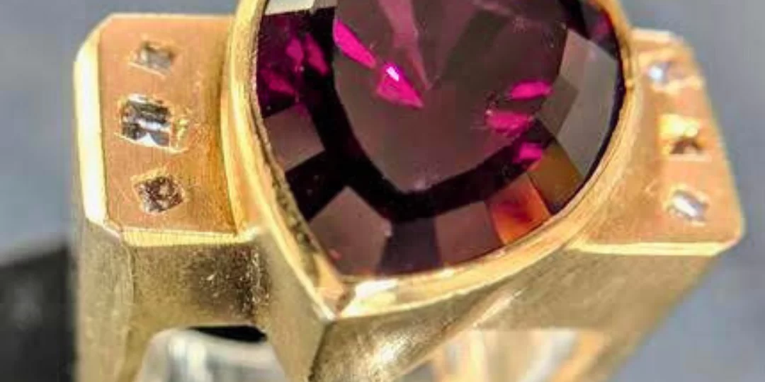 2 rhodolite garnet ring, modern garnet ring, vibrant garnet ring, purple garnet