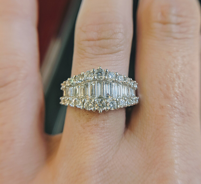Baguettes on ring shop
