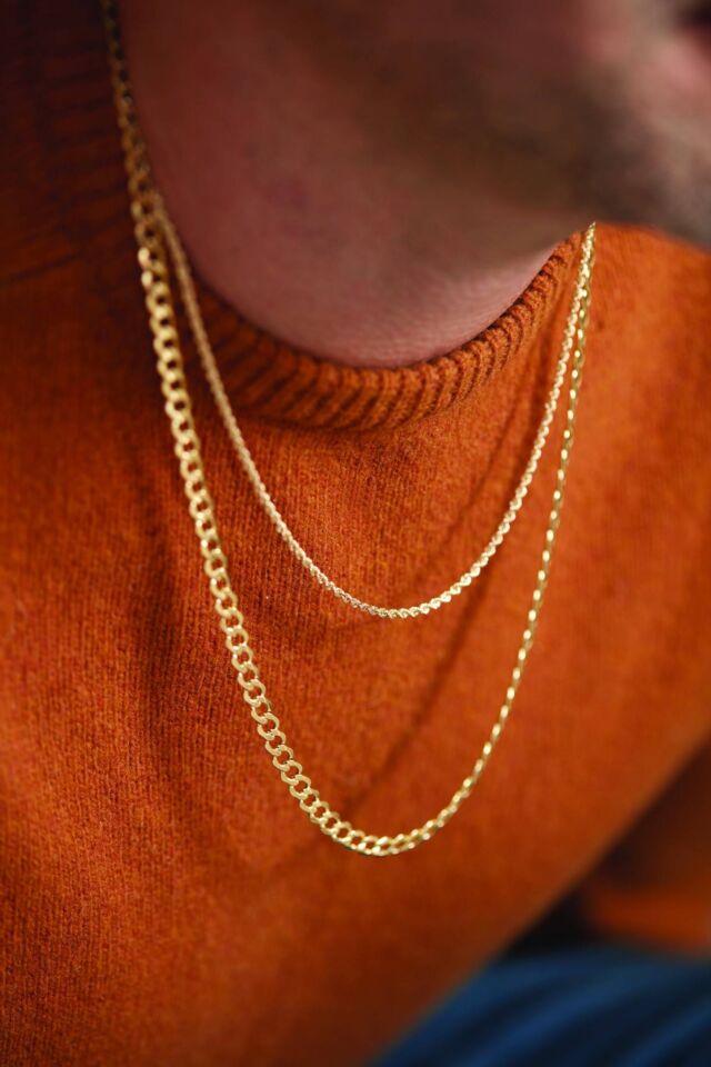 14K - 22K gold chains are available in our showrooms, or for special order.  Find something for everyday wear or to make a statement ✨️

#goldchains #menschains #womenschains #secretefinejewelry #goldjewelry #dcjewelry #dmvbusiness #dcsmallbusiness #shopsmall #familyowned #