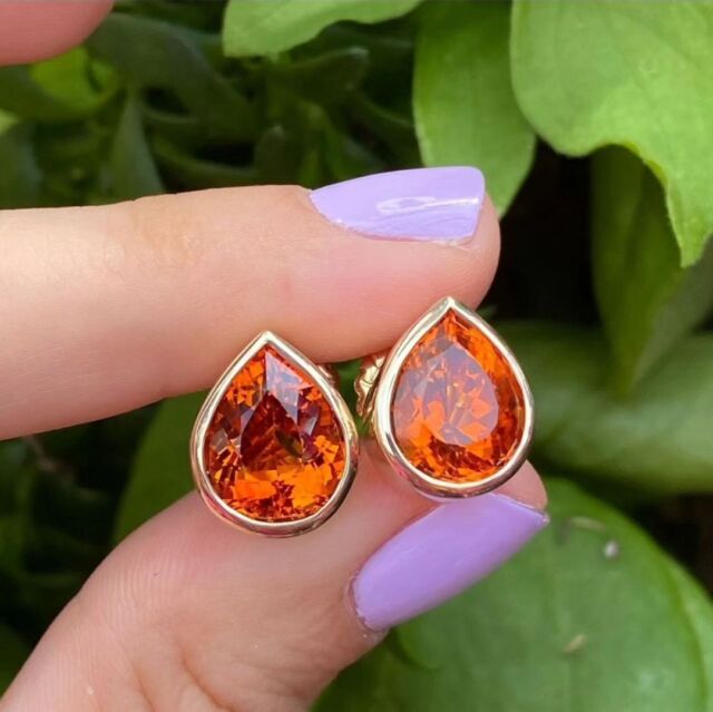 Big stud earrings are trending! 
We created these hammered custom Citrine earrings, with 18k yellow gold bezel settings - Such a warm and inviting color! 🍂🍁🍃🍂

#citrineearrings #pearl #bezelset #statement
#citrine #SecreteFineJewelry  #FineJewelry #DCjewelry #MarylandJewelry #CustomJewelry #DMVjewelry #jewelrygram #instajewelry #jewelryaddict #jewelrydesign